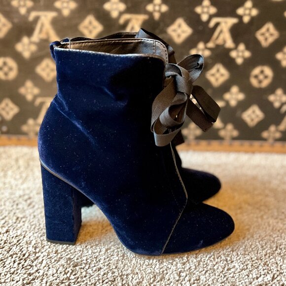 Zara Navy Blue Velvet Ankle Boots with Black Grosgrain Ribbon Bow Laces - Picture 3 of 7